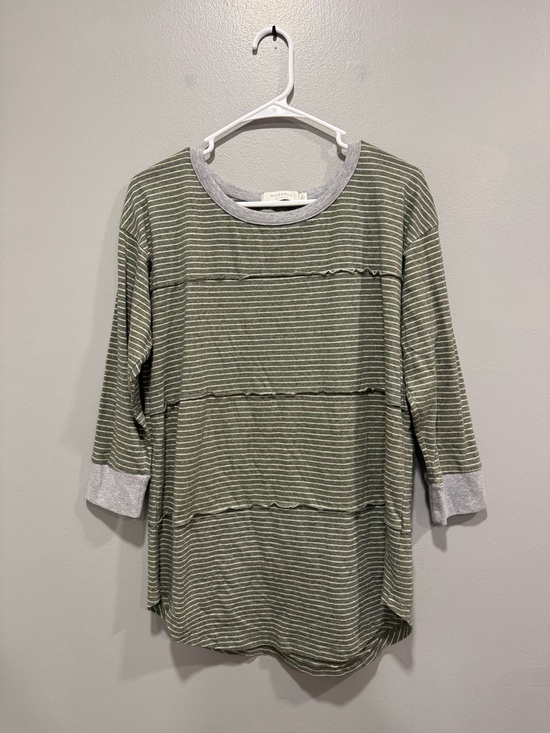 Mododoc Tops - Mododoc 3/4 Length Sleeve Striped Top Size Medium
